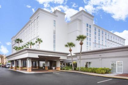 Holiday Inn  Suites Across From Universal Orlando an IHG Hotel Orlando